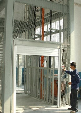 導軌式液壓載貨升降平臺